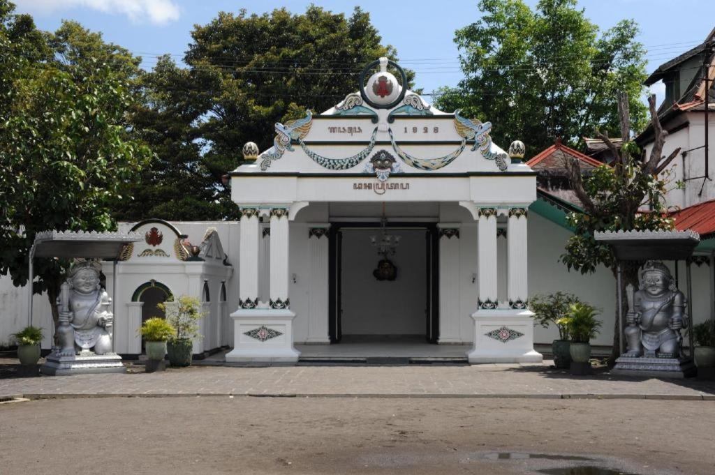 Malioboro Garden Hotel Yogyakarta Dış mekan fotoğraf